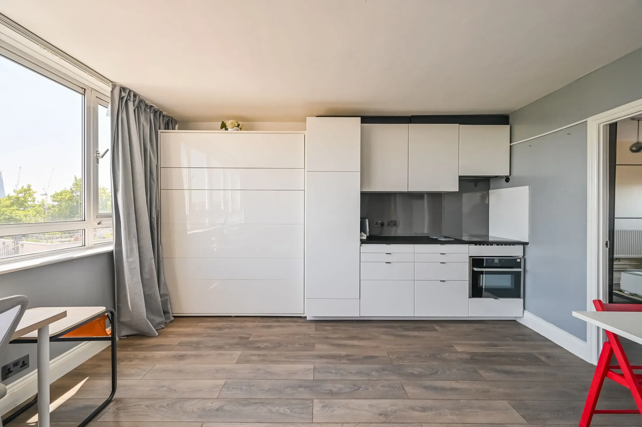 Flat Mount Pleasant in Greater London