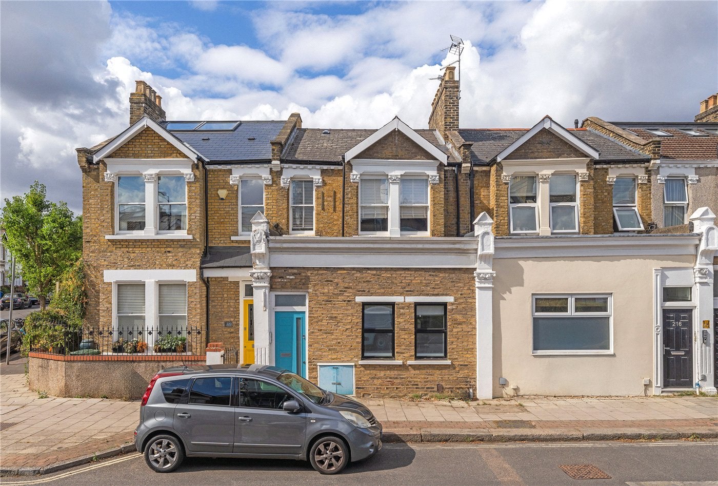 House Ivydale Road in Greater London