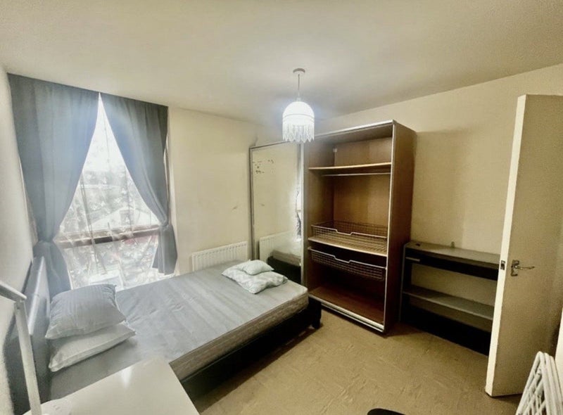 Room Highgate Road in Greater London