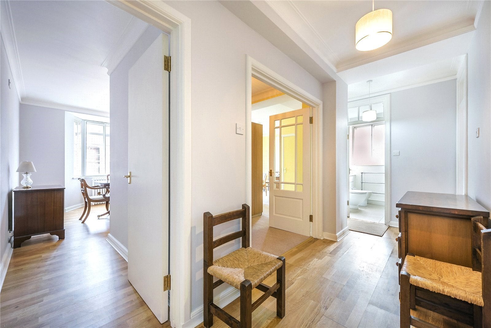 Flat College Crescent in Greater London
