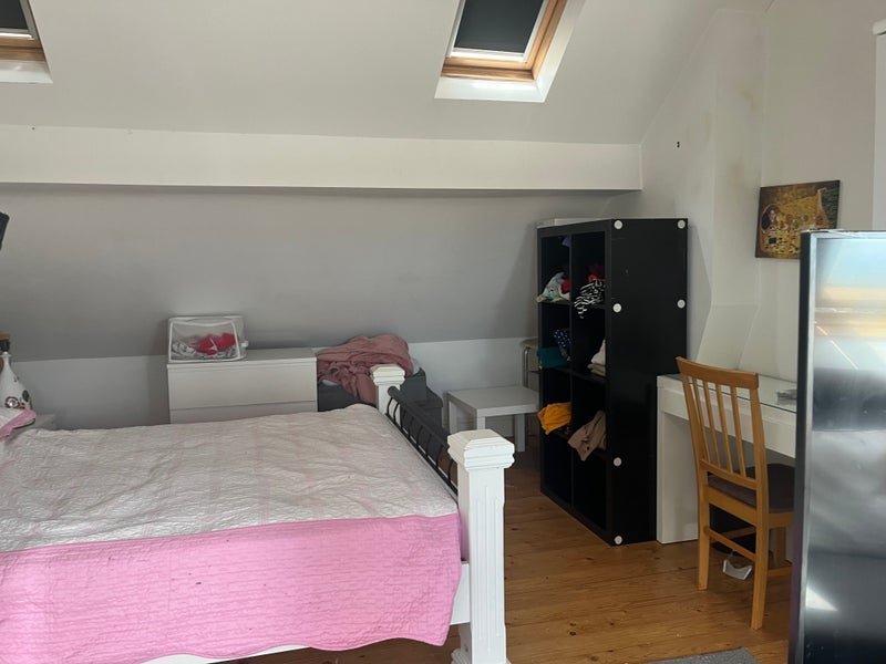 Room Jubilee Road in Bristol