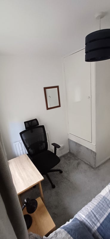 Room Hardy Road in Greater London