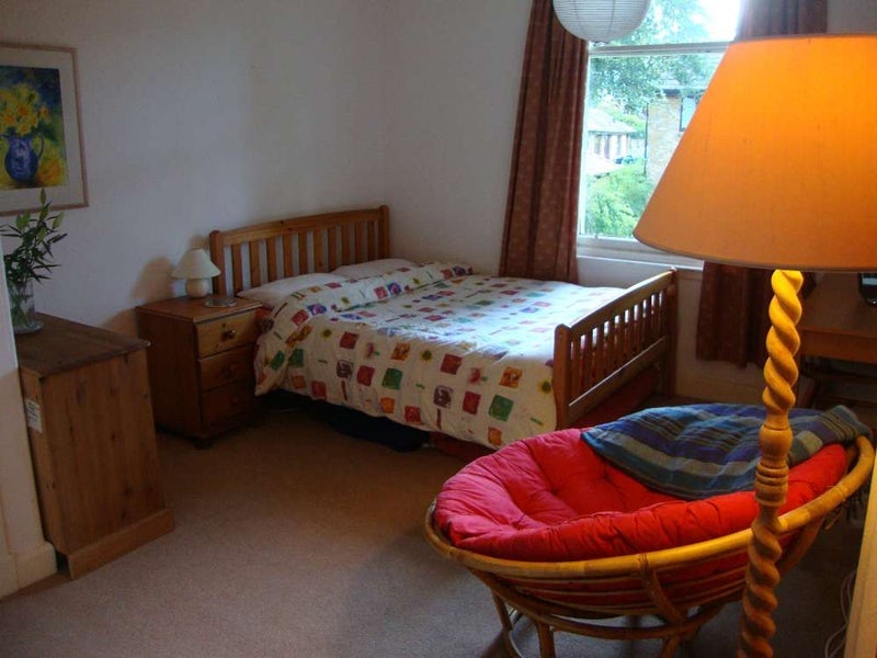 Room Grange Loan Gardens in City of Edinburgh
