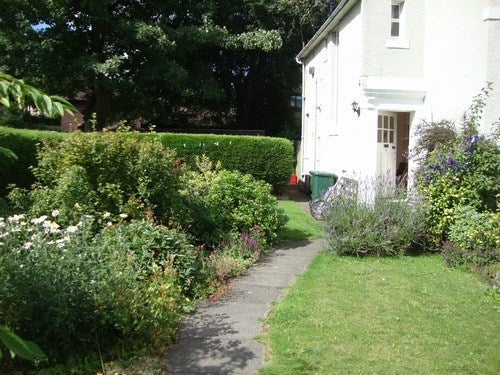 Room Grange Loan Gardens in City of Edinburgh