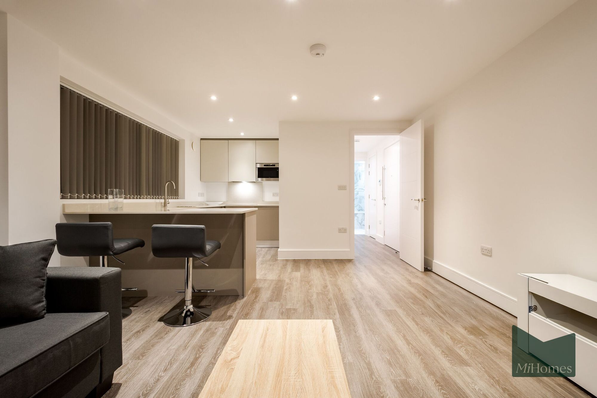 Flat London Road in Greater London