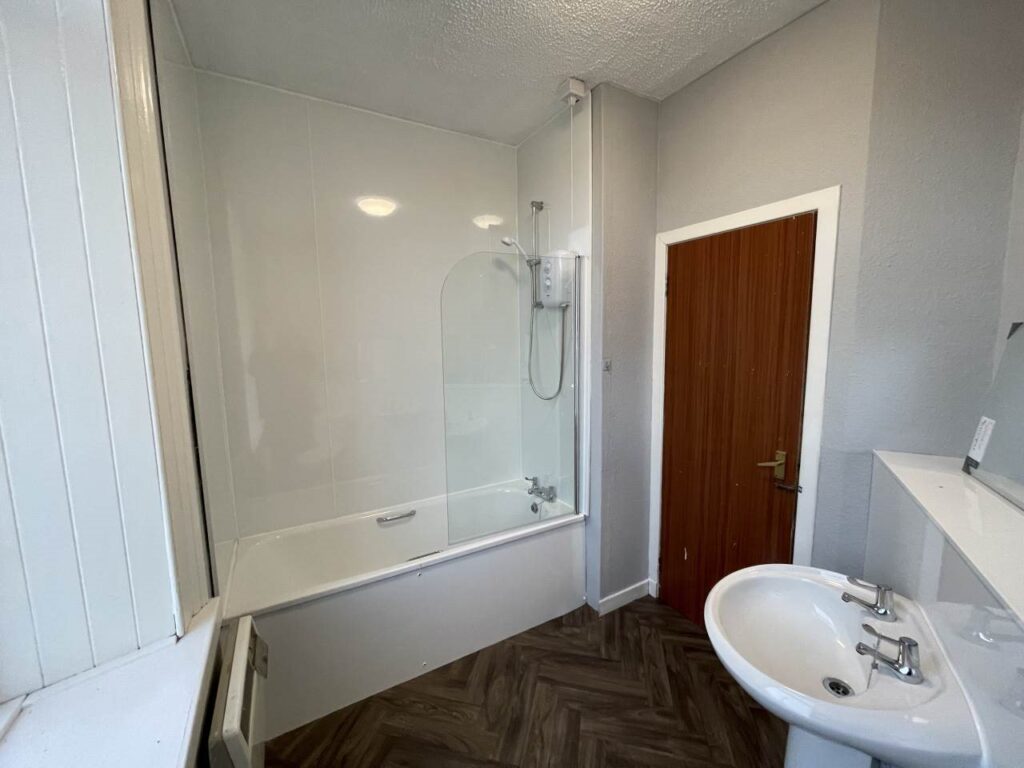 Flat Meadowside in Dundee