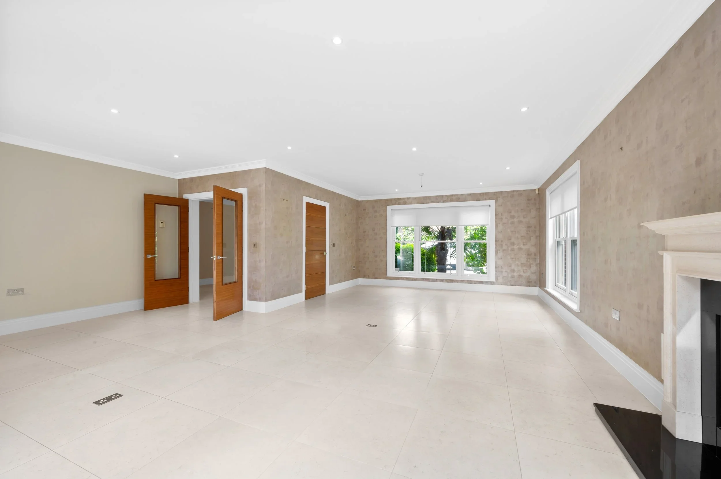 Flat Eastcott Close in Greater London