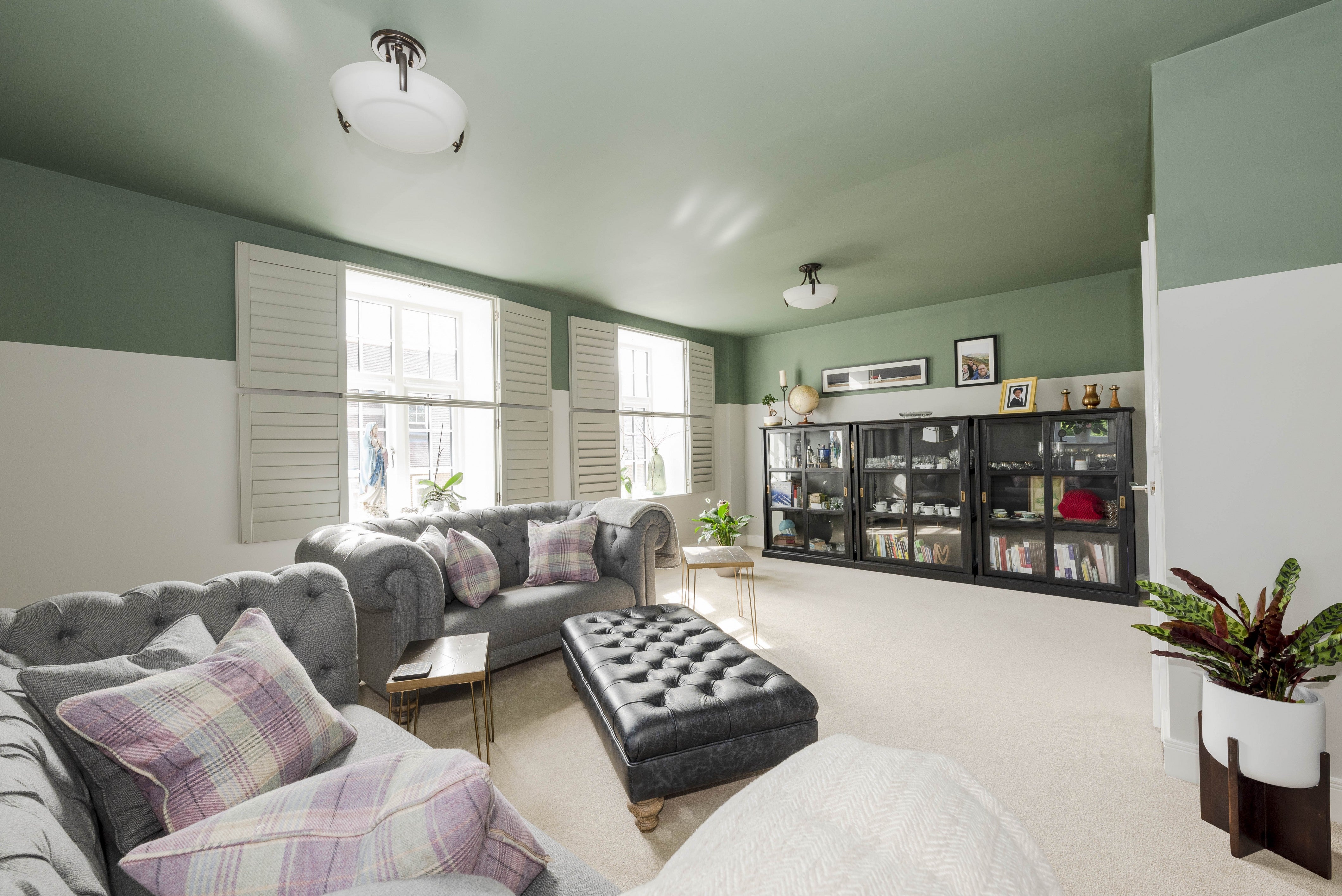 House Lutyens Court in Cotswold District