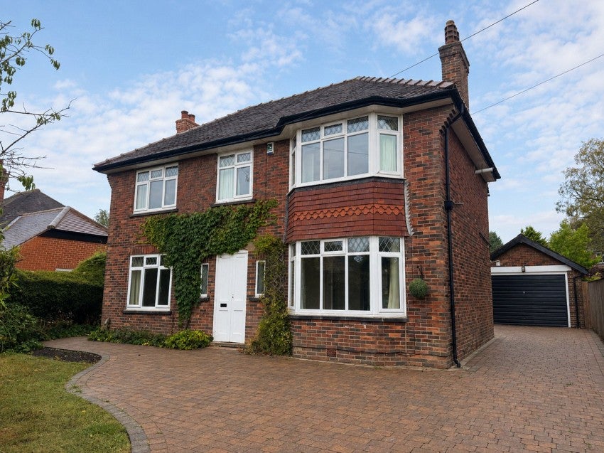 House Arthurs Avenue in Harrogate