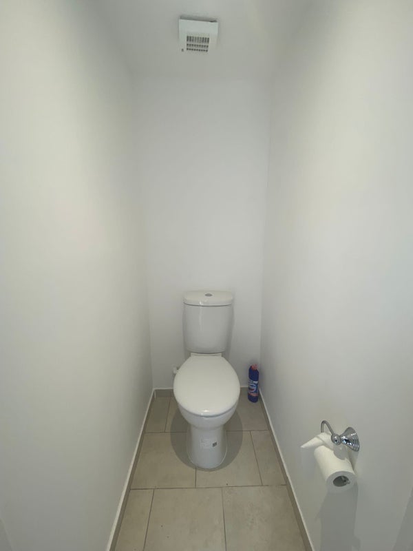 Room Windermere Road in Greater London