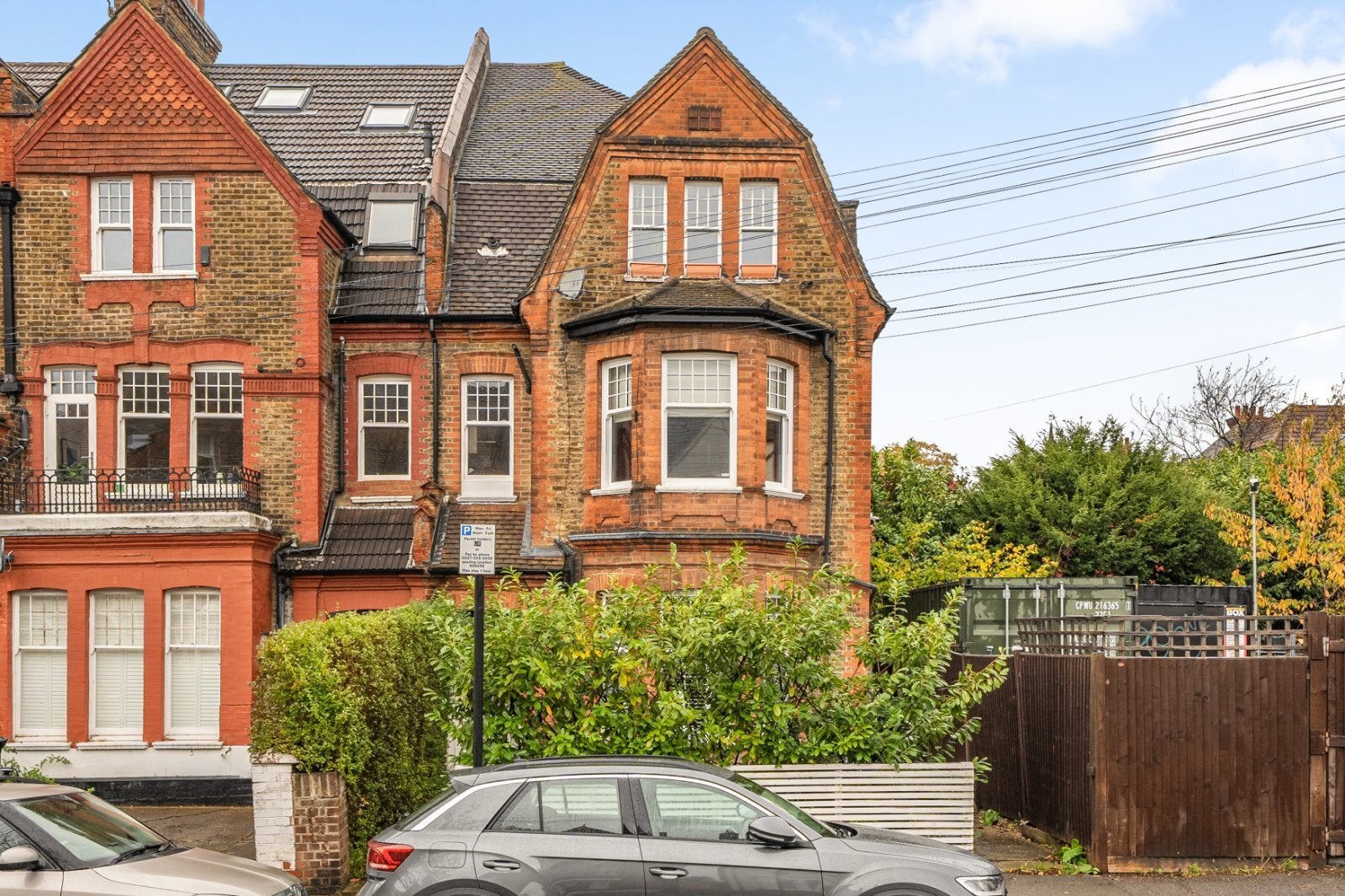 Flat Ashlake Road in Greater London