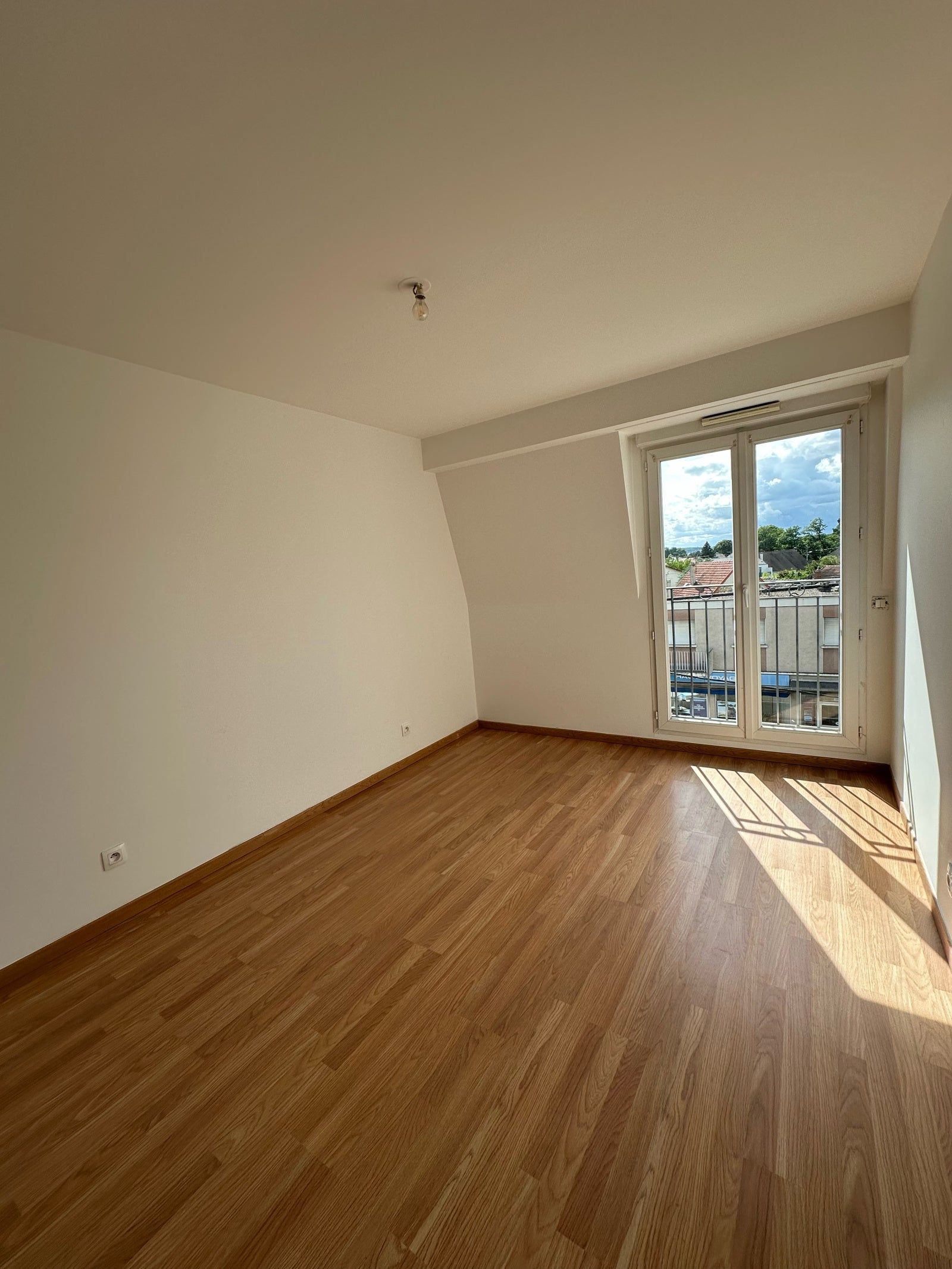 Flat Avenue Gabriel Péri in Sainte-Geneviève-des-Bois