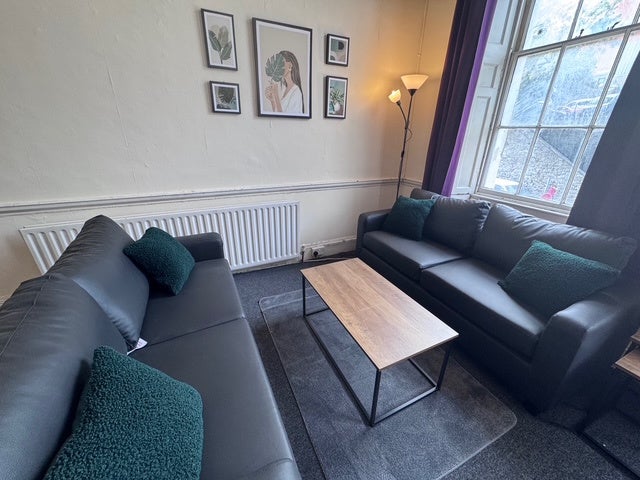 Room Lower Park Row in Bristol