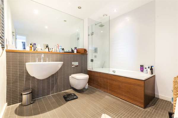 Flat Islington Green in Greater London