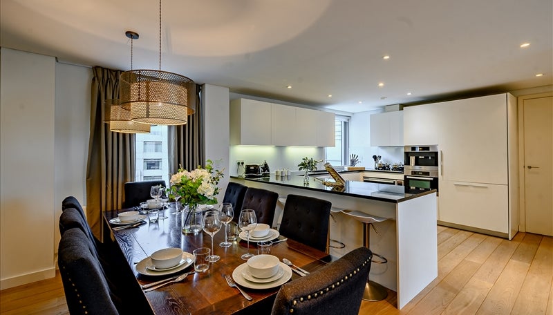 Flat Merchant Square in City of Westminster