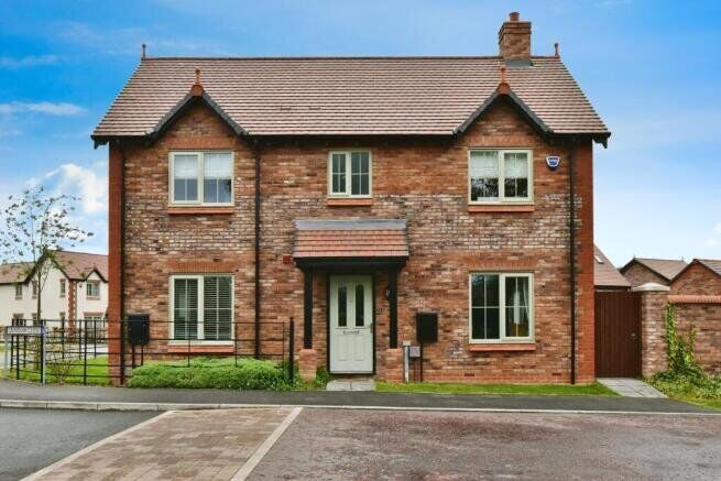 House Grimshaw Close in Stockport