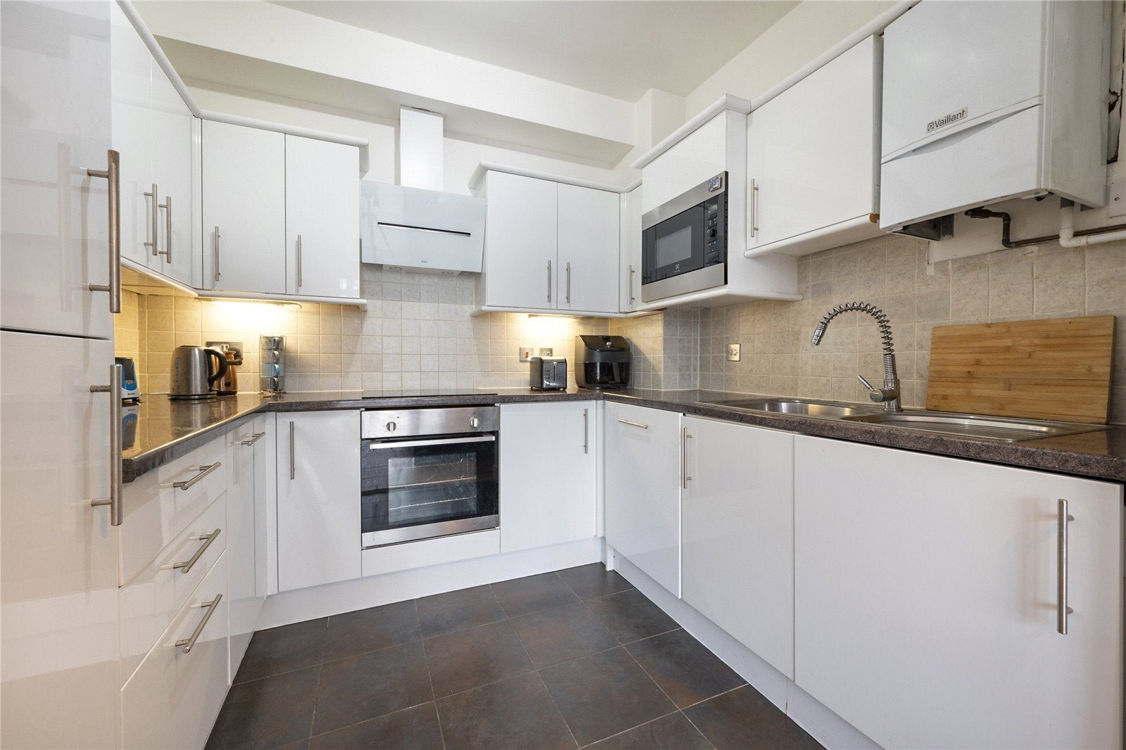 Flat Cassilis Road in Greater London
