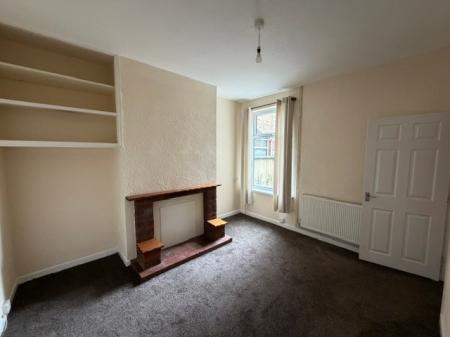Flat Humberstone Road in Grimsby