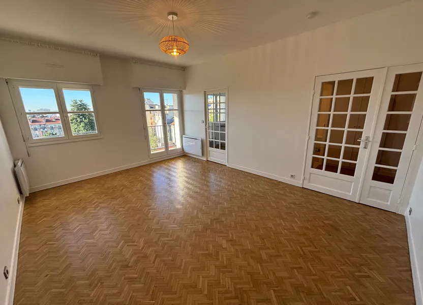Appartement Avenue Galois à Bourg-la-Reine