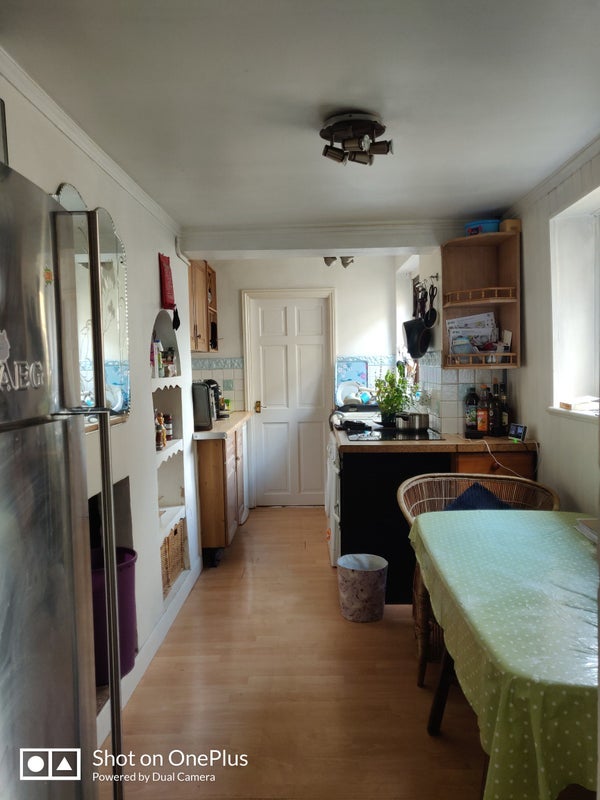 Room Manbey Grove in Greater London