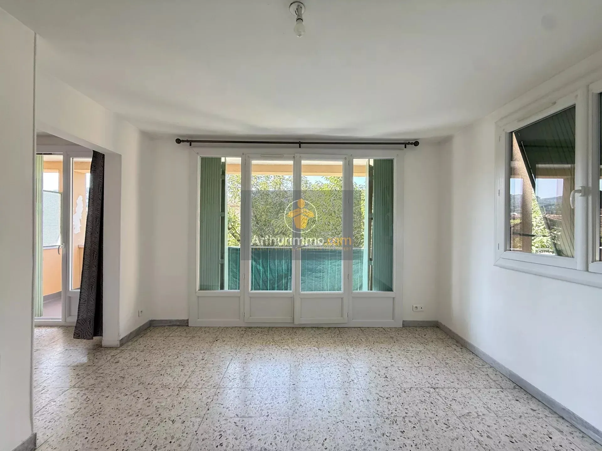Appartement Rue du Vieux Sextier à Avignon