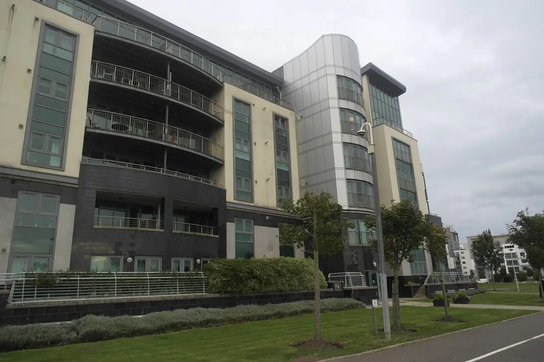Flat Western Harbour Drive in City of Edinburgh
