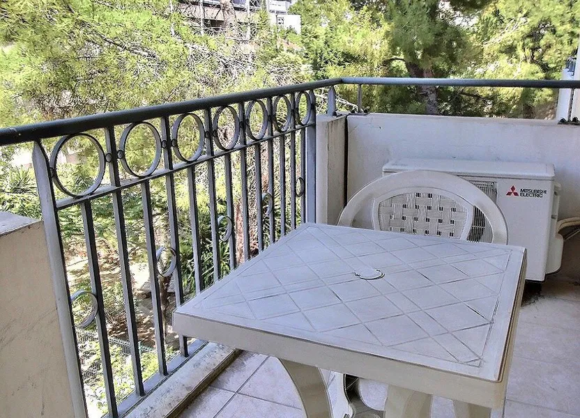 Flat Rue Saint-Étienne in Marseille