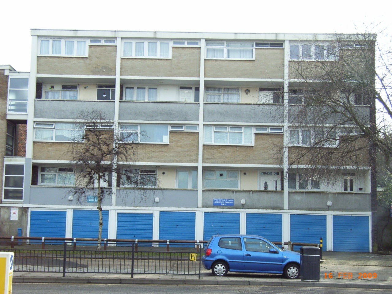 Flat Cowen Avenue in Greater London
