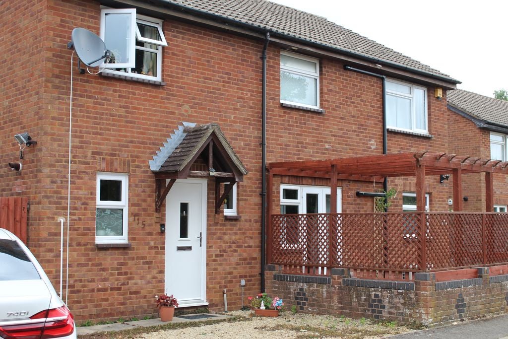 House Peachcroft Road in Vale of White Horse