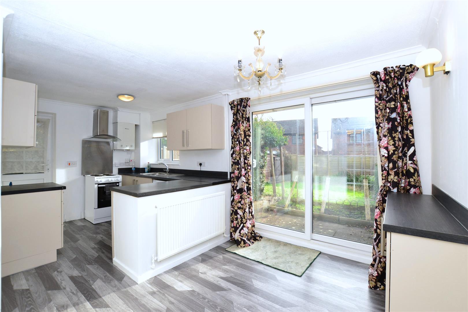 House Kingsdown Close in Reading