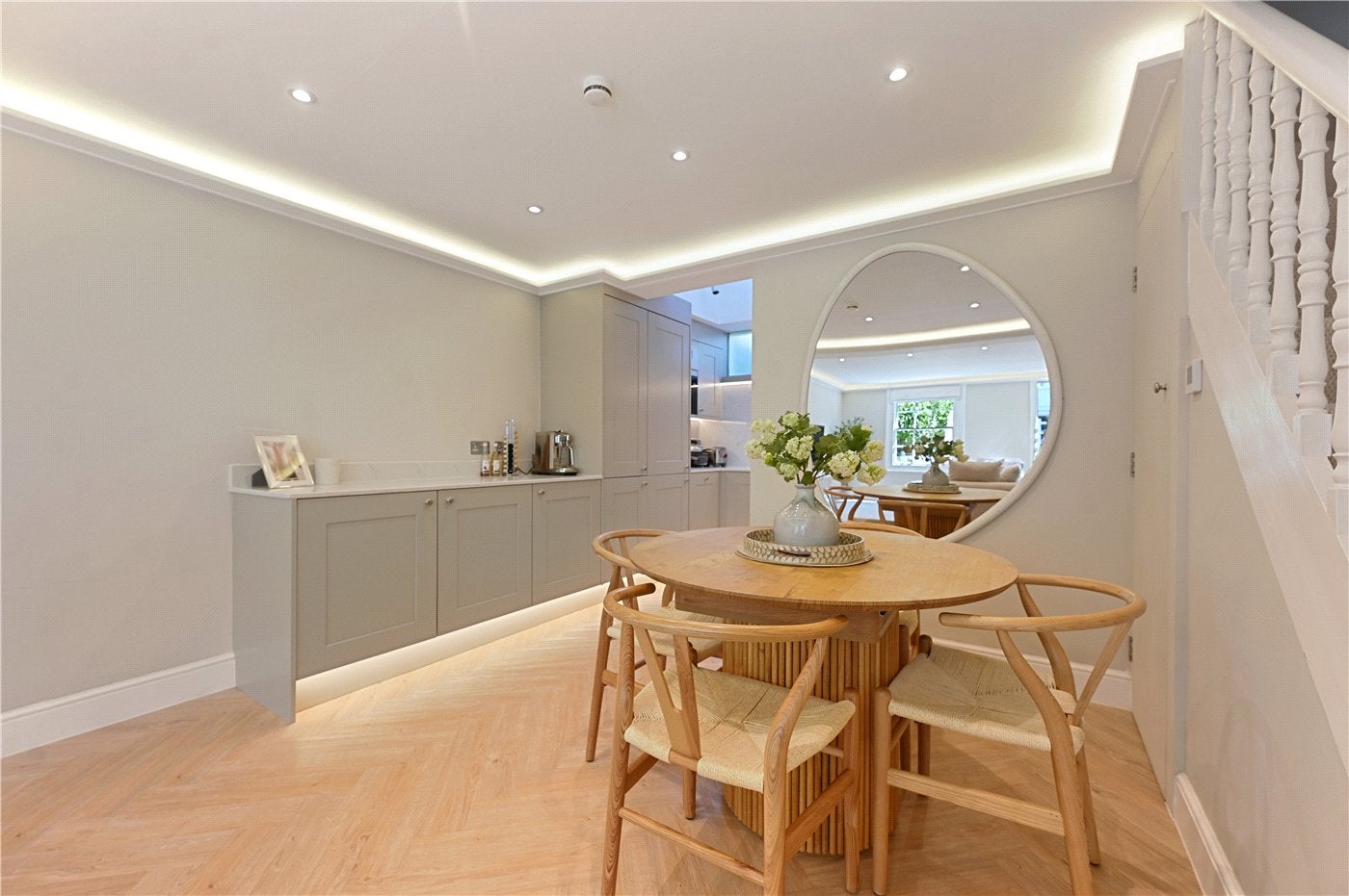 House Addison Place in Greater London