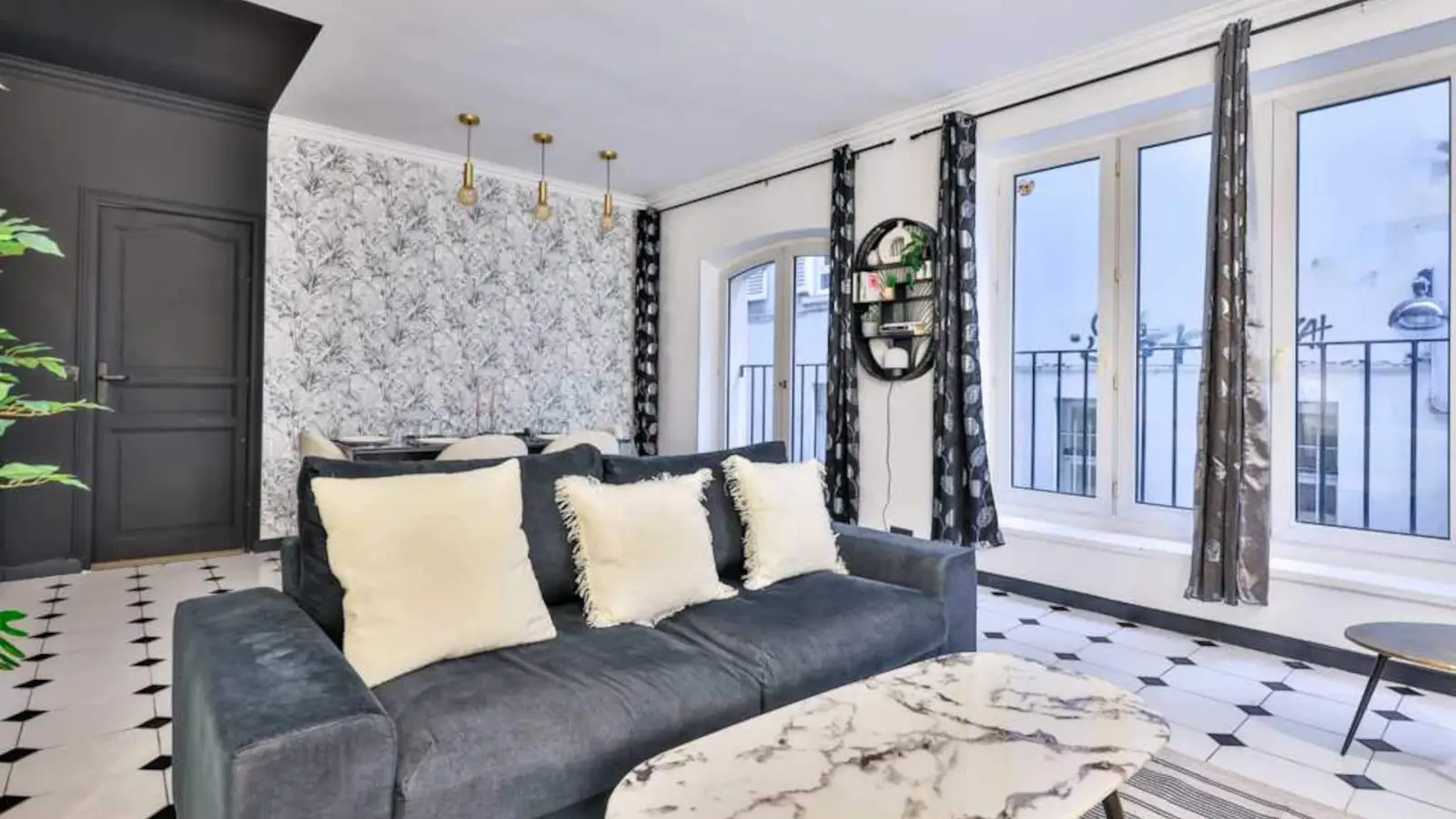 Appartement Cour des Petites Écuries à Paris
