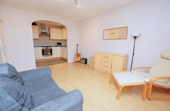 Flat Fairfield Close in Greater London