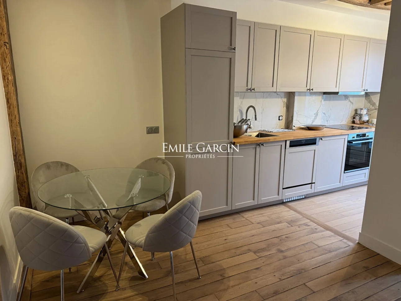Flat Rue Bréa in Paris