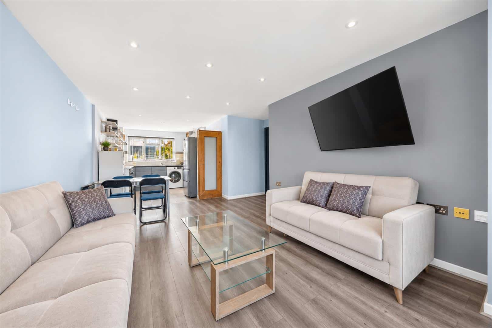 Flat Ridgebrook Road in Greater London