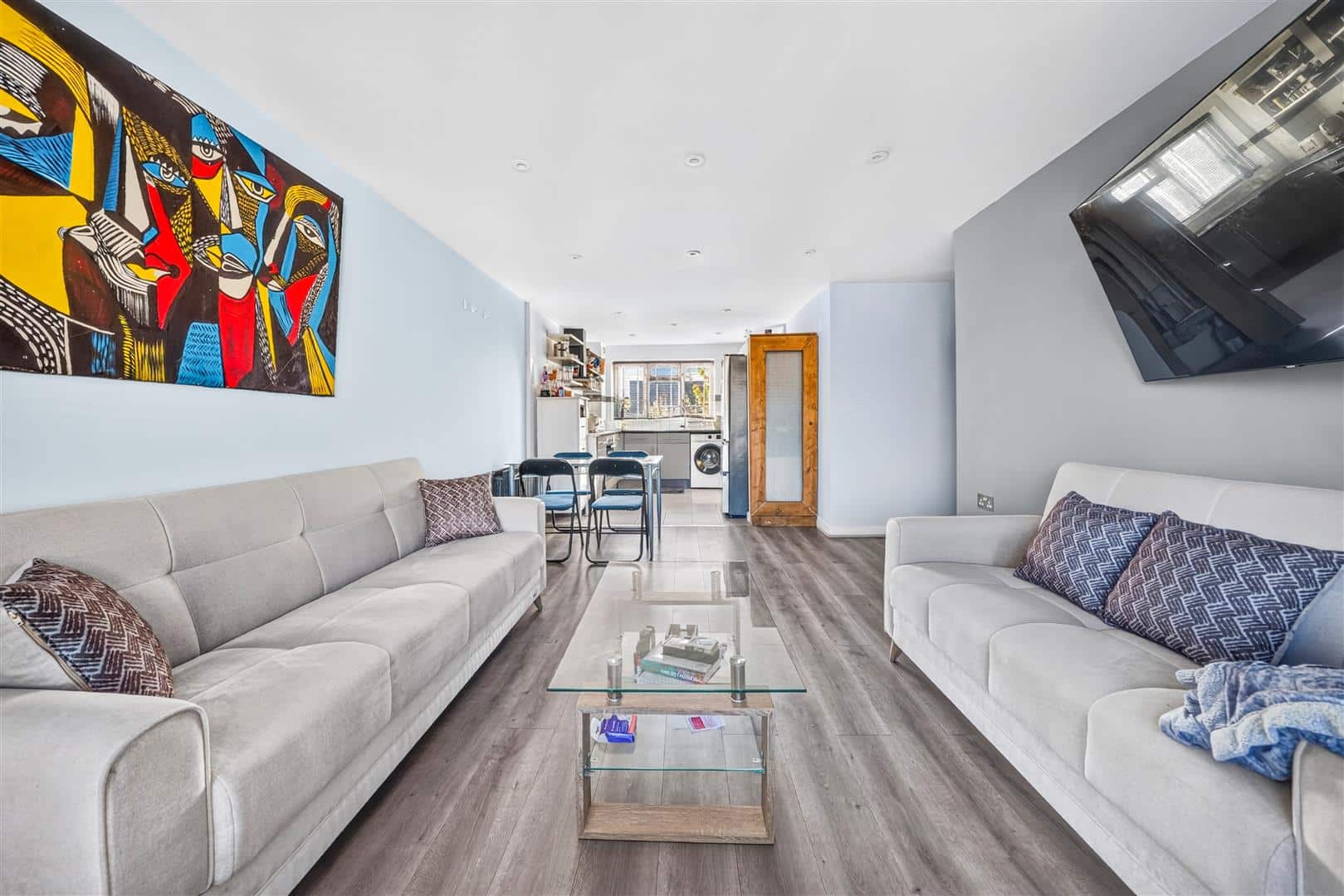 Flat Ridgebrook Road in Greater London