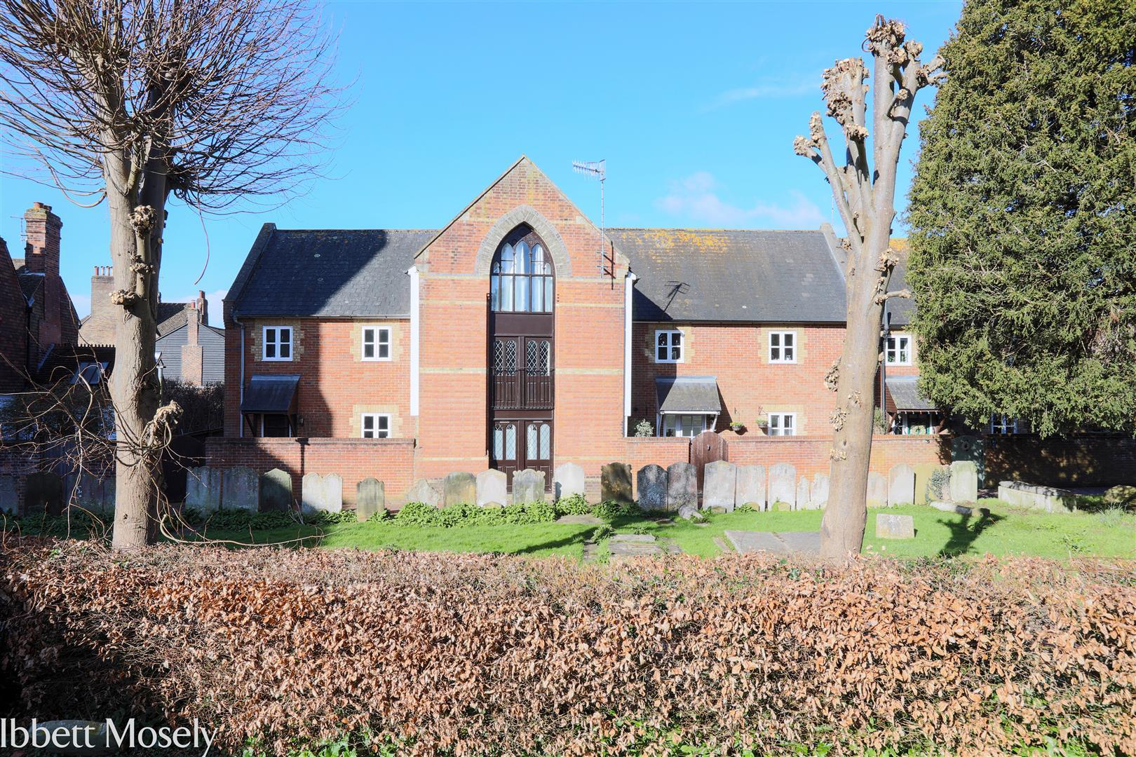 Flat Kinnings Row in Tonbridge and Malling