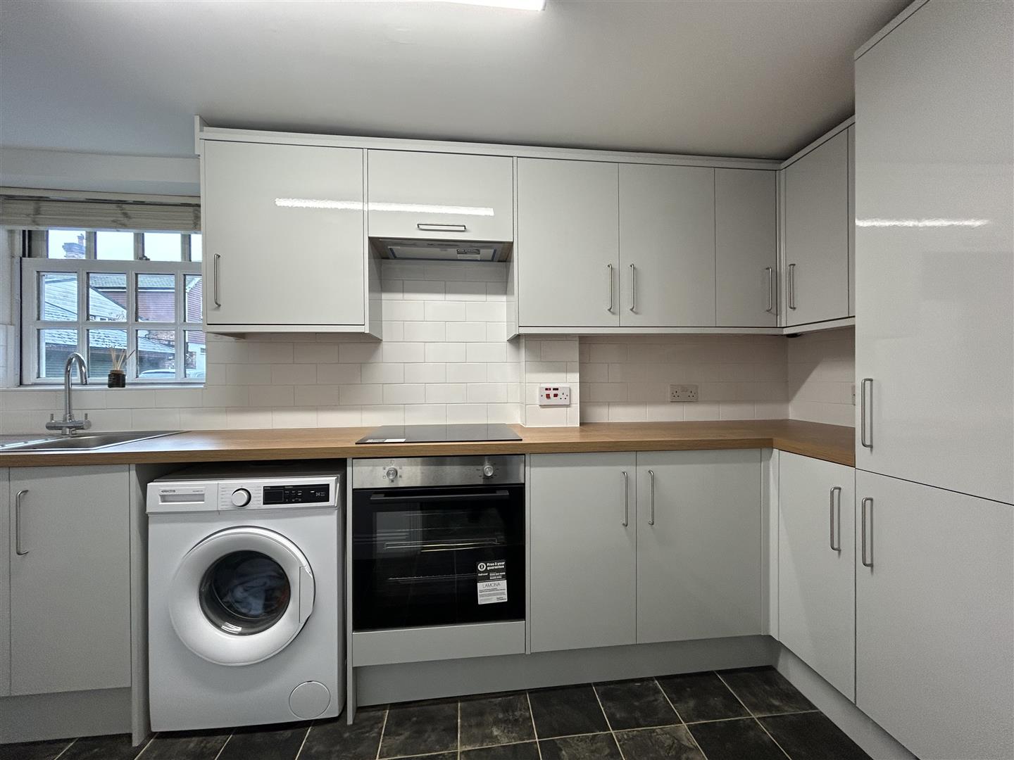 Flat Kinnings Row in Tonbridge and Malling