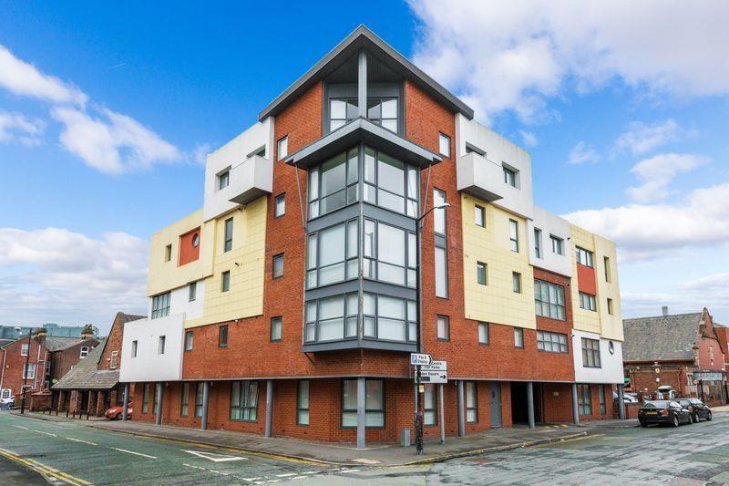 Flat Winmarleigh Street in Warrington