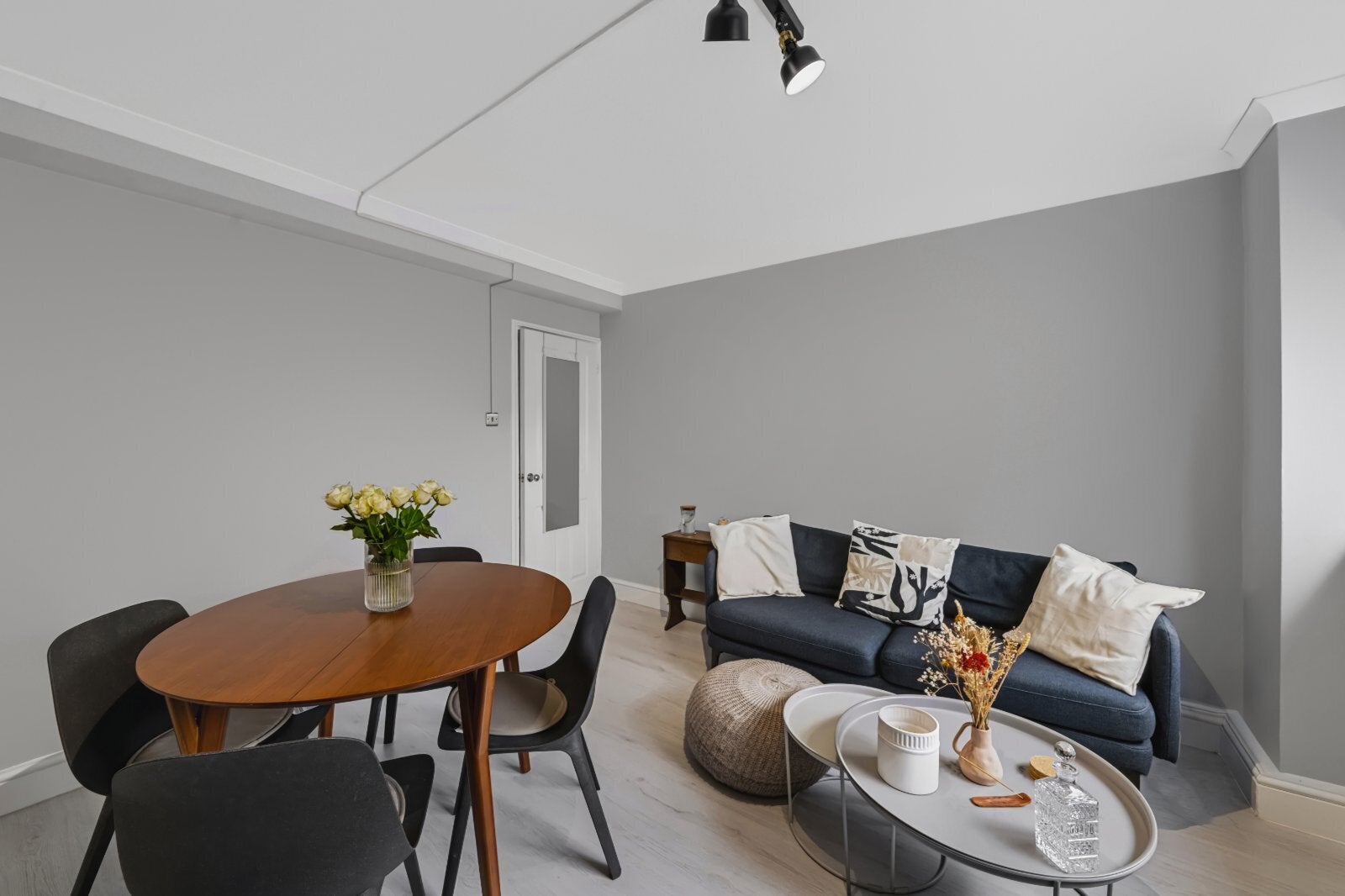 Flat Borrodaile Road in Greater London