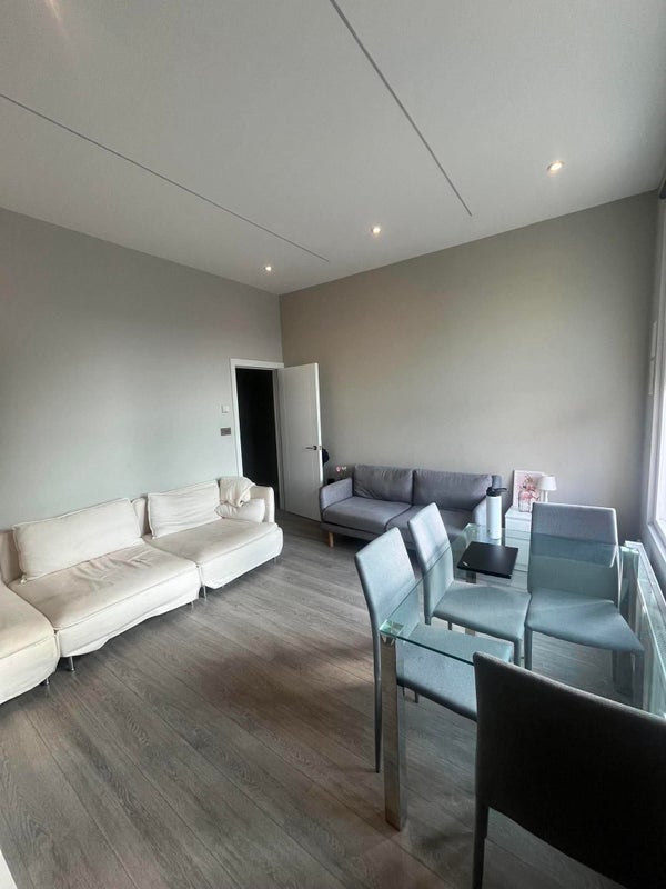 Room Seven Sisters Road in Greater London