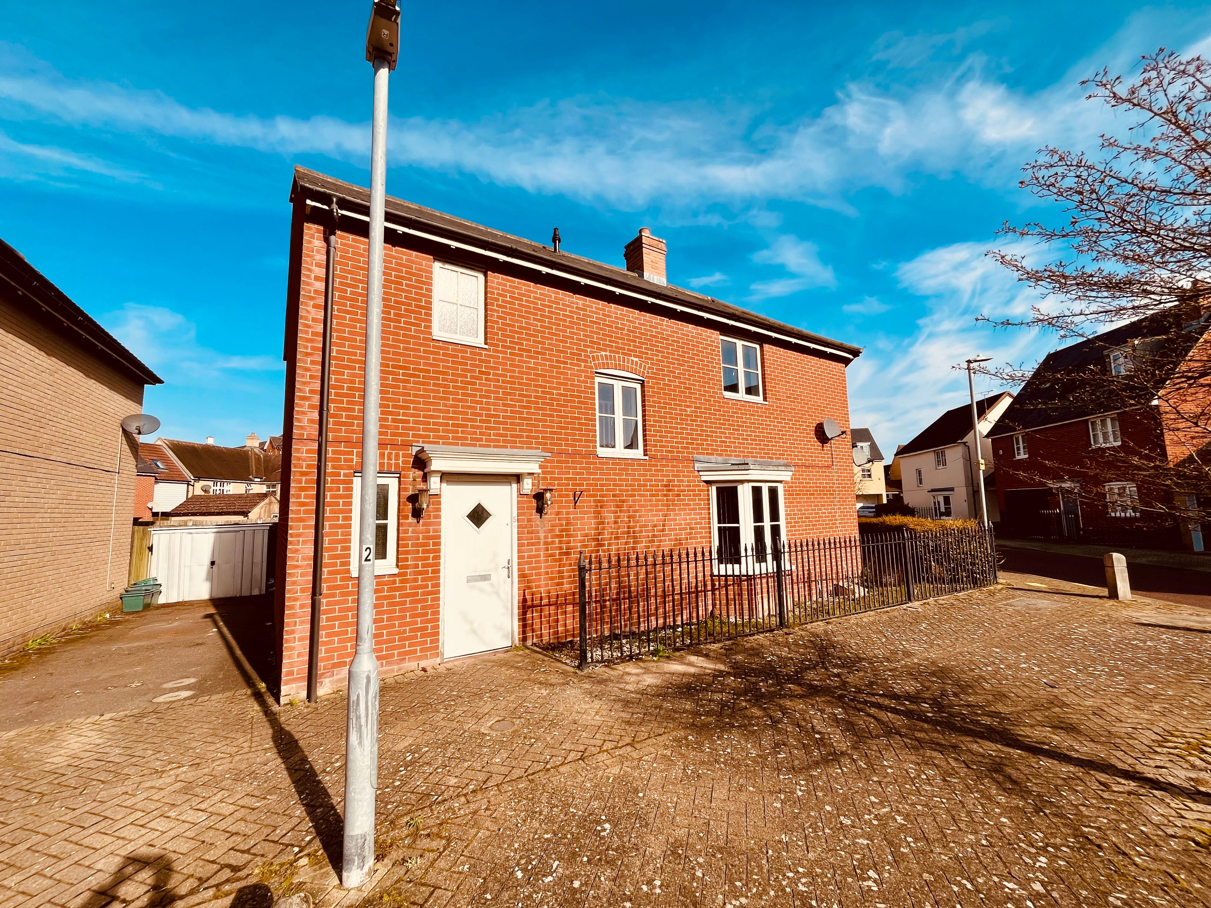 House Rose Allen Avenue in Colchester