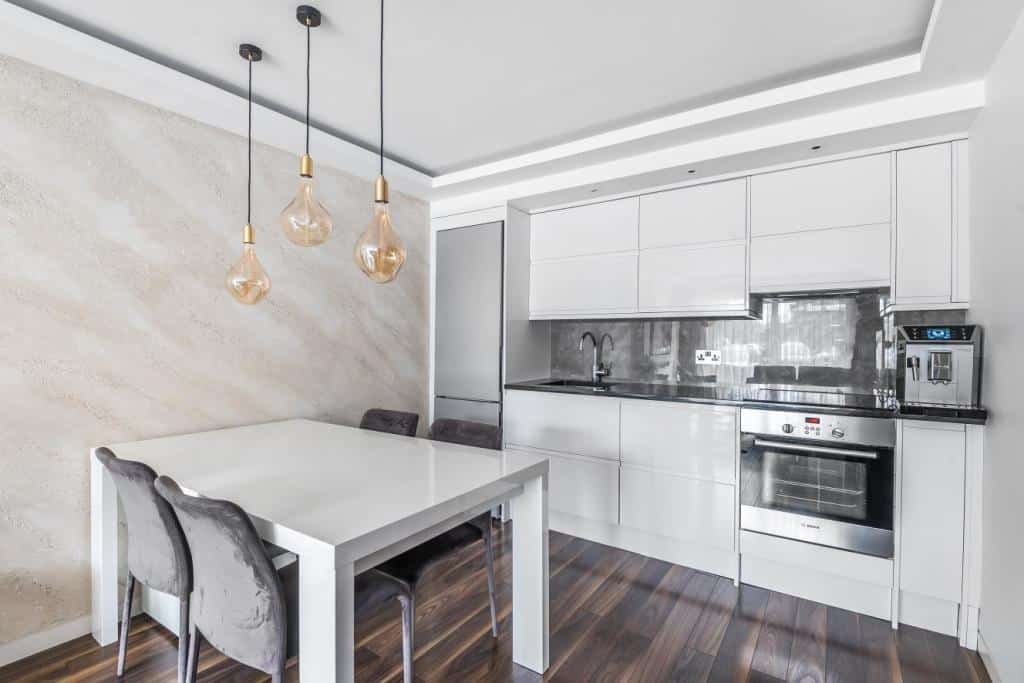 Flat Rotherhithe Street in Greater London