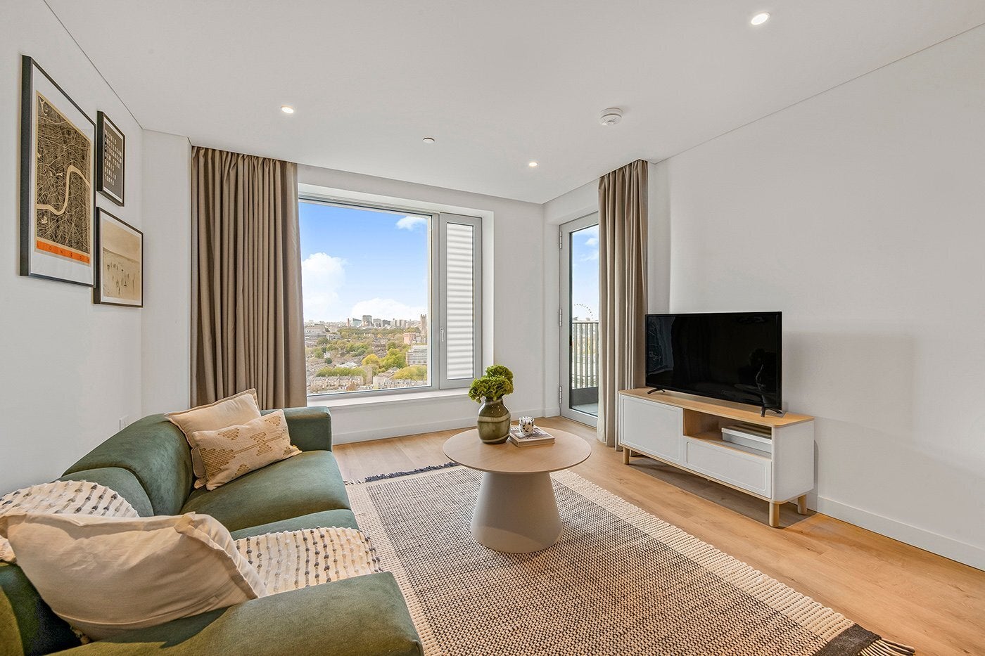 Flat Elephant and Castle in Greater London