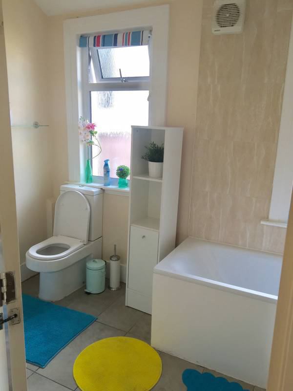 Room Rathfern Road in Greater London