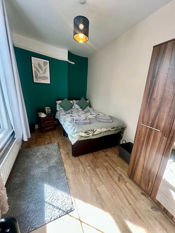 Room Clarkson Street in Ipswich