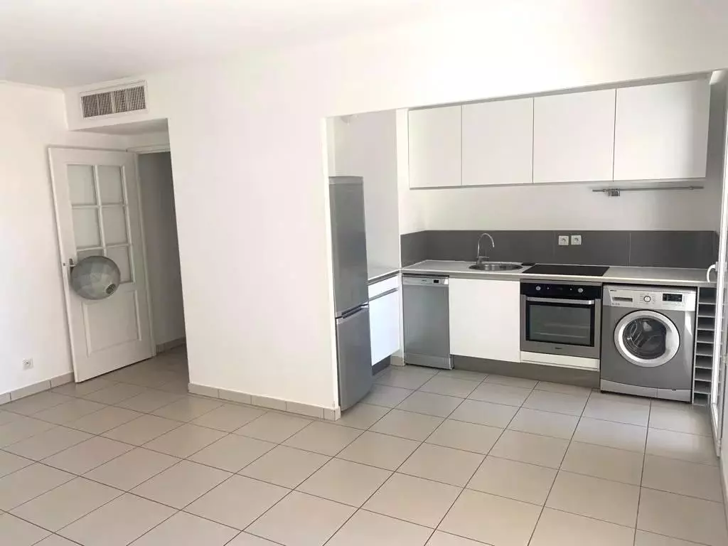 Appartement Rue des Martyrs de la Résistance à Beausoleil