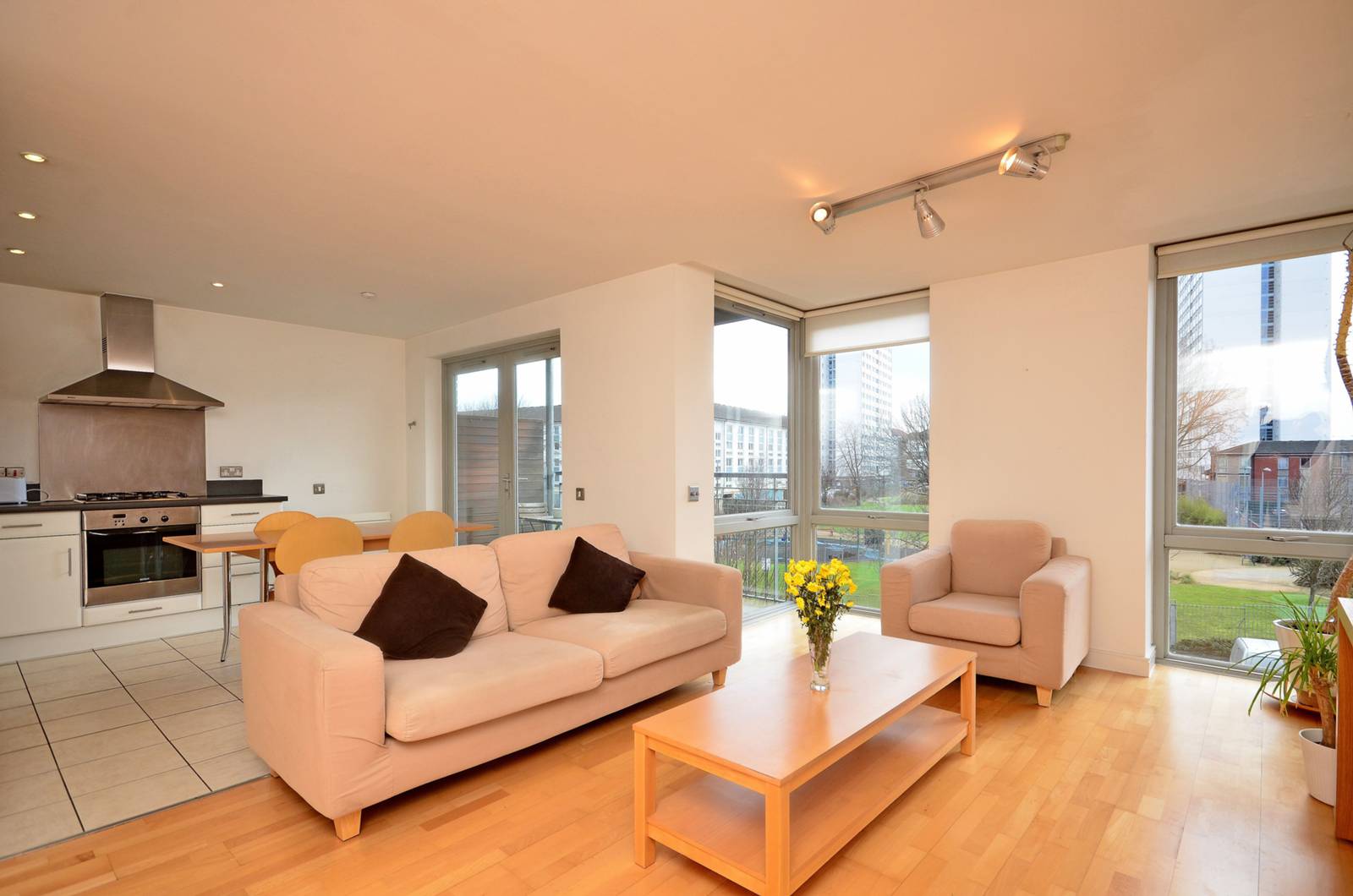 Flat Hunt Close in Greater London