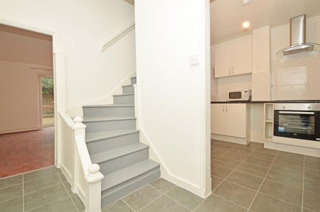 Flat New North Road in Greater London