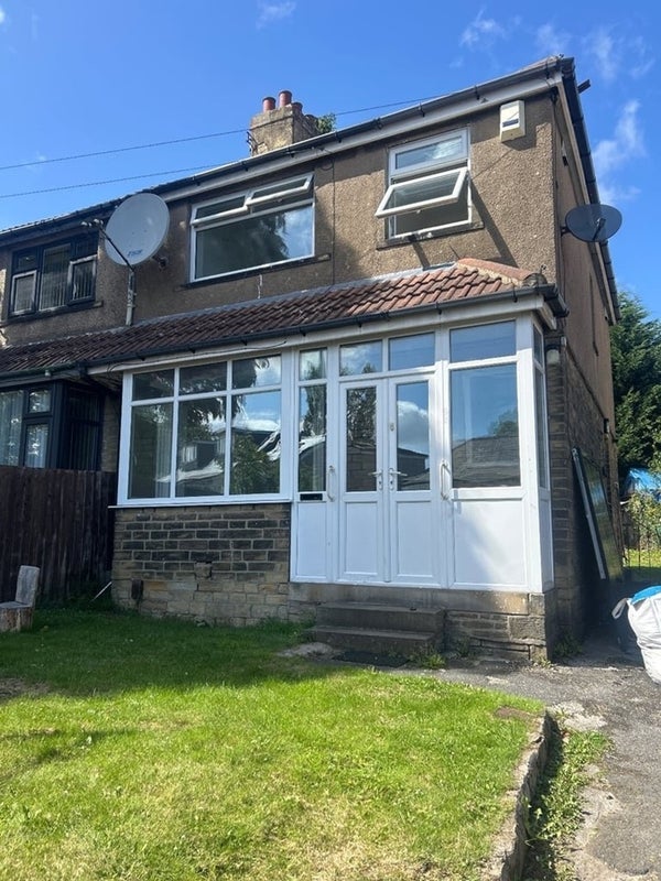 Flat Wheatlands Grove in Bradford